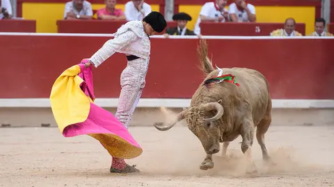 Quinta corrida de la feria de San Fermín 2018 con toros de la ganadería de Núñez del Cuvillo para los toreros Antonio Ferrera, Roca Rey y Ginés Marín. PABLO LASAOSA 19
