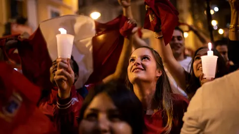 Pobre de mi en la Plaza del Ayuntamiento. MIGUEL OSÉS_6