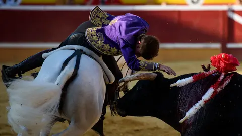 Última corrida de las fiestas de Tudela de 2018 con el rejoneador Guillermo Hermoso de Mendoza y los toreros Curro Diaz y Gonzalo Caballero. MIGUEL OSÉS (33)