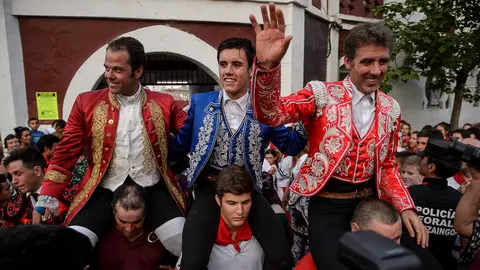 Corrida de Rejones de la feria de Estella de 2018 con  Pablo y Guillermos Hermoso de Mendoza y el Portugues Joao. PABLO LASAOSA (25)