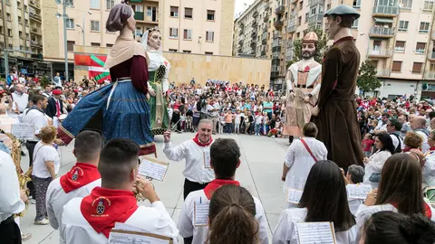 Chupinazo de las fiestas de Burlada 2018, lanzado por la Banda de Música Cultural de la localidad (35). IÑIGO ALZUGARAY