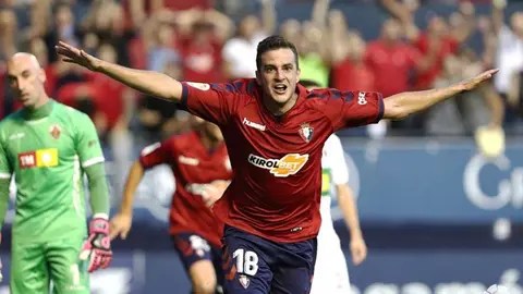 Gol de Juan Villar en el partido entre Osasuna y Elche en el Sadar LALIGA123 14