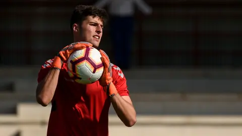 Juan Pérez. Entrenamiento de Osasuna en las instalaciones de Tajonar a dos días del partido contra el Granada. MIGUEL OSÉS_16