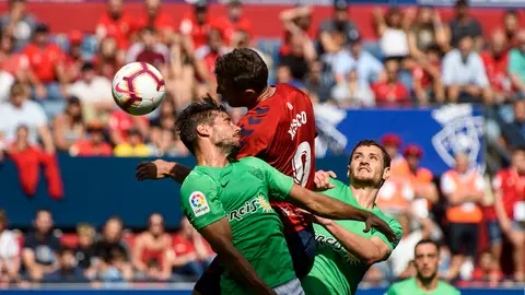 Partido de la cuarta jornada entre el Osasuna y el Almería. MIGUEL OSÉS_10