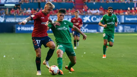 Brandon. Partido entre el Osasuna y el Sporting correspondiente a la sexta jornada. MIGUEL OSÉS_21