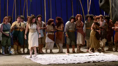 Representación de la Ópera _L'elisir d'amore_ en el Baluarte. MIGUEL OSÉS (8)