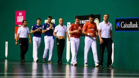 Ezkurdia-Zabaleta se enfrentan a Urrutikoetxea-Martija en la segunda semifinal del II Codere Masters de pelota vasca. MIGUEL OSÉS_1