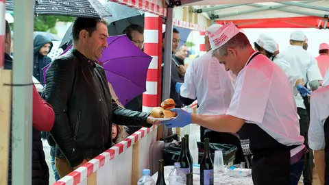 Entrega de premios del concurso vavarro de chistorra organizado por el Gremio de Carniceros y Charcuteros de Navarra. PABLO LASAOSA
