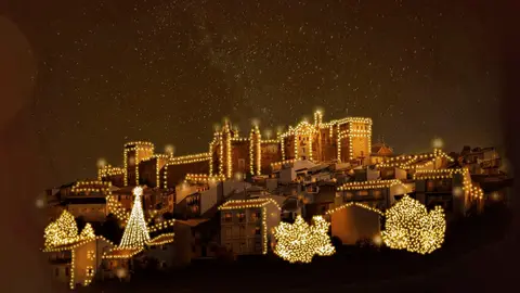Una localidad navarra participa en el concurso promovido por Ferrero Rocher sobre alumbrado navideño bajo el nombre Envuelve de luz tu pueblo FERRERO ROCHER