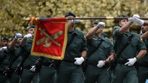 La Guardia Civil clebra su patrona con un desfile en el centro de Pamplona. PABLO LASAOSA 47