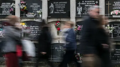 Cementerio Municipal de San José de Pamplona en el día de Todos los Santos (31). IÑIGO ALZUGARAY