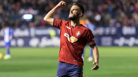 Partido entre Osasuna y Málaga disputado en el estadio de El Sadar (20). IÑIGO ALZUGARAY