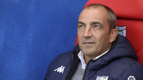 Juan Sabas entrena al Extremadura. La Liga.