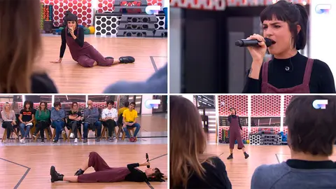 La pamplonesa Natalia Lacunza durante el último pase de micros para preparar Bang, bang, la canción con la que se disputa las primeras plazas para la final de OT RTVE