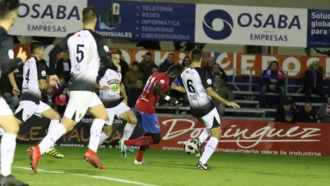 Jugada del gol del equipo riojano ante el Tudelano. Twitter CD Calahorra.