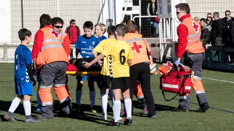 Cuartos de final del Torneo Interescolar Mixto que se celebra en las instalaciones de Tajonar (45). IÑIGO ALZUGARAY