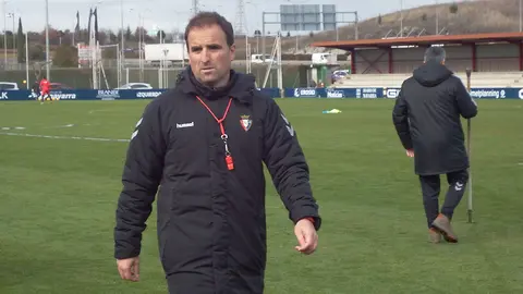 El entrenador de Osasuna, Jagoba Arrasate, en las instalaciones de Tajonar.