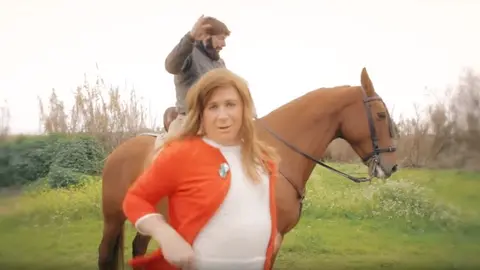 Los Morancos parodia sobre Susana Díaz y Vox YOUTUBE