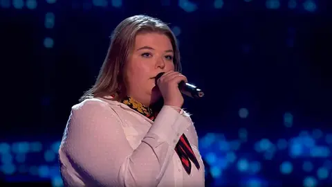 Hannah en su actuación en La Voz. ANTENA 3