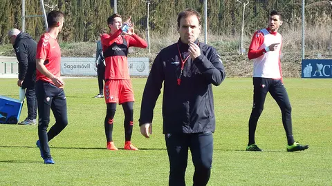 Jagoba Arrasate durante un entrenamiento de Osasuna en Tajonar