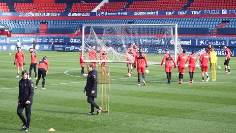 Entrenamiento de Osasuna en El Sadar antes de salir hacia Lugo