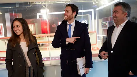 Debate entre los candidatos al Congreso por Navarra Ione Belarra, Santos Cerdán y Sergio Sayas celebrado en Navarra Televisión (10). IÑIGO ALZUGARAY