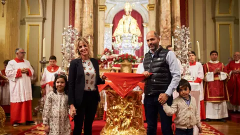 Quinto peldaño con homenaje a los colaboradores de la capilla de San Fermín y la procesión. PABLO LASAOSA. (14)