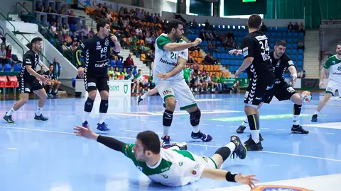 Partido entre el Anaitasuna y Sinfín Santander en Pamplona. PABLO LASAOSA 3