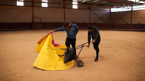 El torero navarro de Cintruénigo entrena para estar listo para la temporada taurina 2019. PABLO LASAOSA (17)