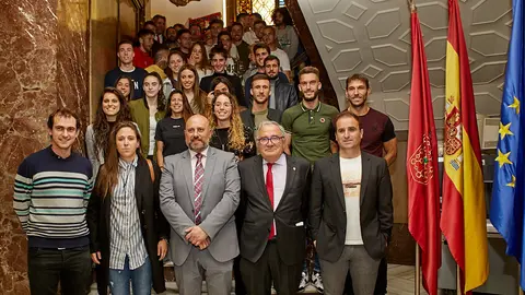 El delegado del Gobierno en Navarra, Jos.. Luis Arasti, recibe a Osasuna masculino y femenino con motivo de sus respectivos ascensos a Primera Divisi..n y a Primera B. I..IGO ALZUGARAY