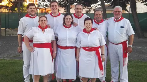 Imágenes de algunos participantes en el quinto certamen de jotas San Ramón Nonato en Pitillas, que ha alcanzado récord de participación IMÁGENES CEDIDAS4
