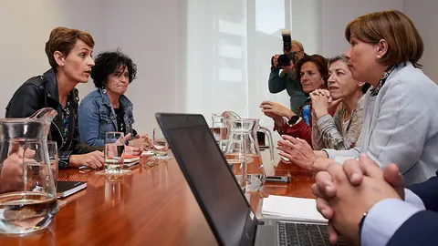 Reunión entre María Chivite (PSN) y Uxue Barkos (Geroa Bai) en el marco de la ronda de contactos que inicia la candidata socialista a la Presidencia del Gobierno de Navarra. IÑIGO ALZUGARAY