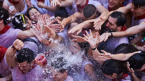 El chupinazo inaugura las fiestas de San Fermín 2019. PABLO LASAOSA 66