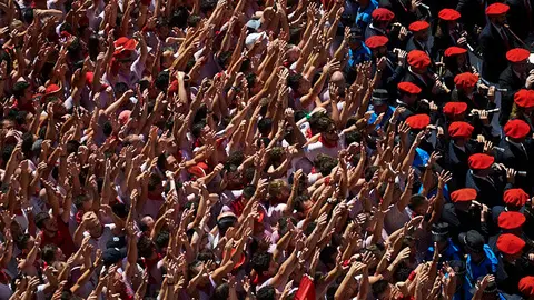 Chupinazo de los Sanfermines de 2019 en la Plaza del Ayuntamiento. MIGUEL OSÉS