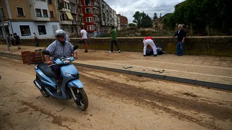 Estado de la ciudad de Tafalla tras inundación por la crecida del rio Cidacos esta madrugada. MIGUEL OSÉS