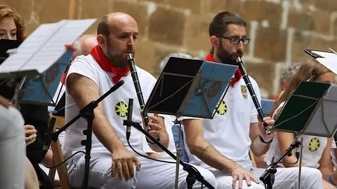 El Alarde de Txistularis de San Fermín celebra su 60 aniversario con un espectáculo en la plazuela de San José. Maite H. Mateo-9