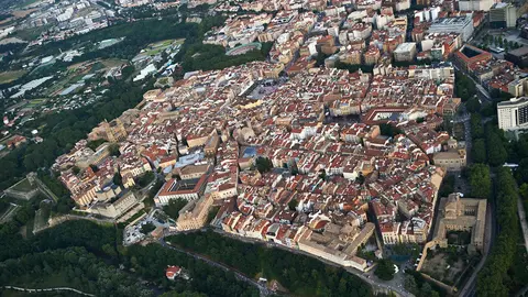 La Policía Nacional Recorre los cielos de Pamplona durante los sanfermines de 2019. MIGUEL OSÉS