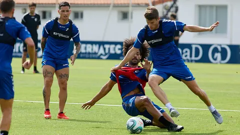 Entrenamiento de pretemporada de Osasuna en las instalaciones de Tajonar. IÑIGO ALZUGARAY