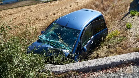 Accidente de trafico en la carretera de Aoiz. MIGUEL OSÉS