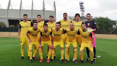 Equipo titular del CD Izarra en el campo anexo del José Zorrilla en Valladolid. @CDIzarra.