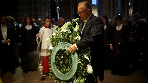 La corporación municipal sale por las calles de Pamplona durante el día del Privilegio de la Unión. MIGUEL OSÉS