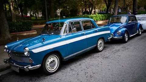 La Asociación de Vehículos Clásicos San Fermín organiza una concentración de vehículos clásicos en Pamplona. PABLO LASAOSA 1