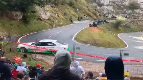 Atropello de un coche a un fotógrafo en la Subida a Urbasa