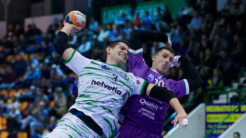 Antonio Bazán El Anaitasuna se enfrenta al Guadalajara en Pamplona. PABLO LASAOSA 19