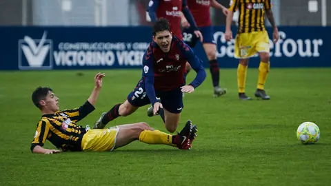 Osasuna Promesas se enfrenta al Barakaldo FC en las instalaciones de Tajonar. PABLO LASAOSA 18