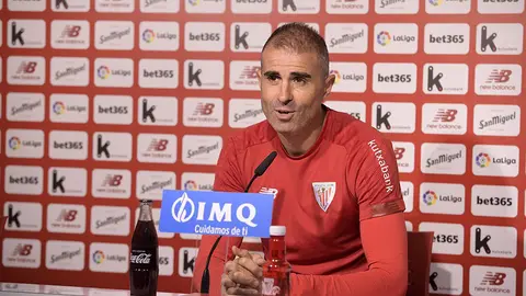 Gaizka Garitano en una rueda de prensa en Bilbao. Foto Athletic Club.