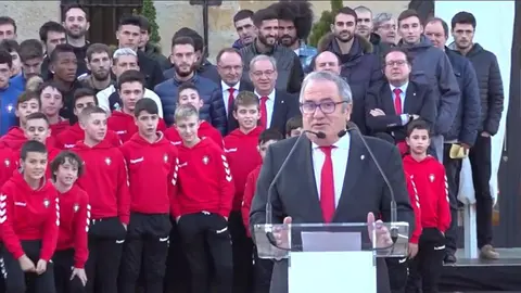 Luis Sabalza en la presentación del logotipo del centenario de Osasuna. Youtube.