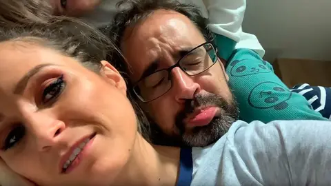 Verdeliss junto a su marido Aritz. YOUTUBE