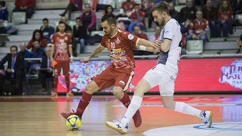 Partido de fútbol sala entre El Pozo Murcia y Ribera Navarra. Cedida LNFS.