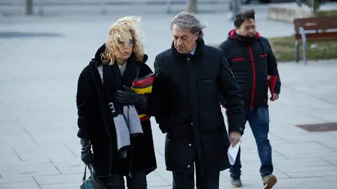 El expresidente de Osasuna Miguel Archanco en el comienzo del juicio por el &#39;Caso Osasuna&#39; en el Palacio de Justicia de Navarra. IÑIGO ALZUGARAY